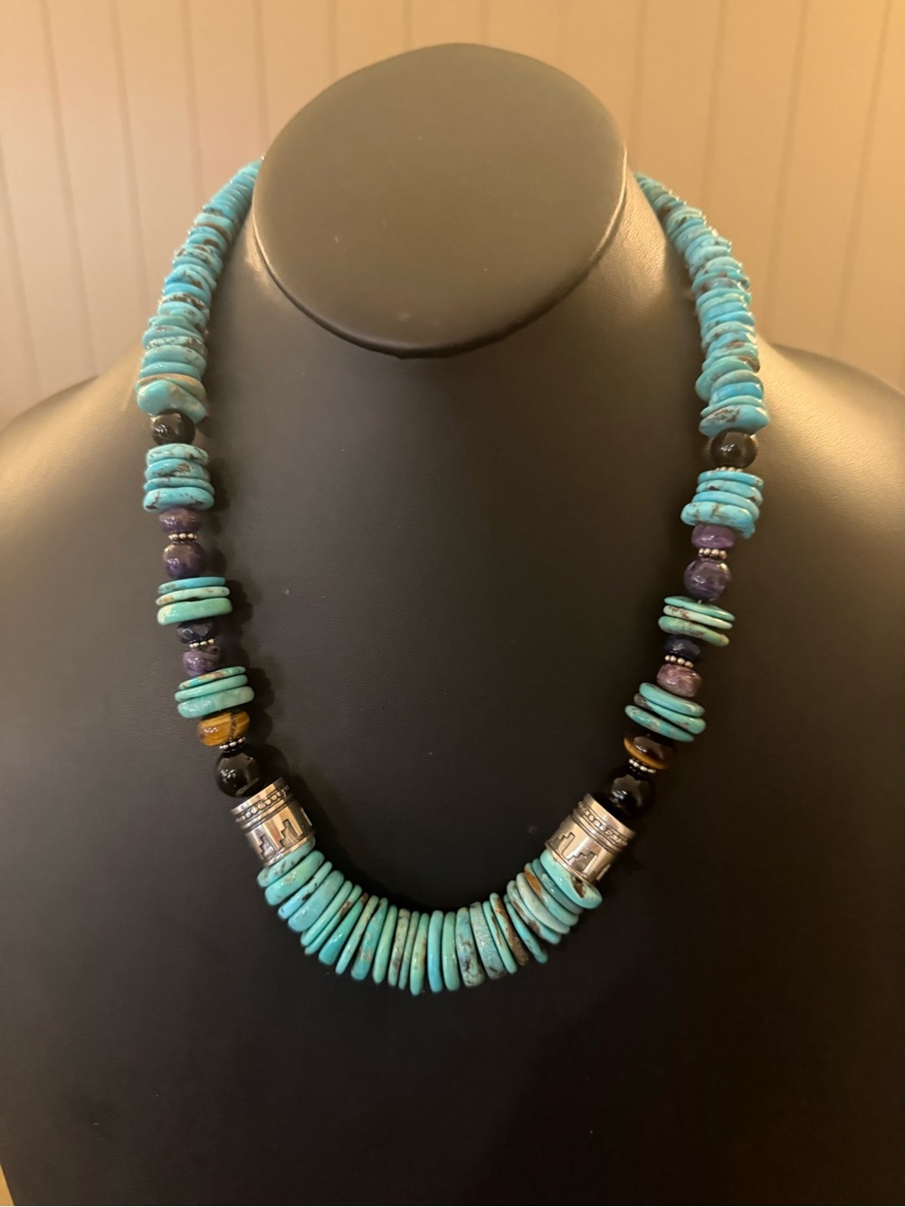 Sterling silver blue  turquoise graduated necklace 22 inch